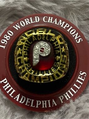 Coca Cola Philadelphia Phillies 1980 Champions Red and Gold Ring